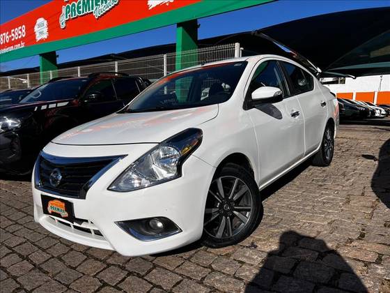 NISSAN VERSA 1.6 16V FLEXSTART SL 4P XTRONIC NISSAN VERSA 1.6 16V FLEXSTART SL 4P XTRONIC